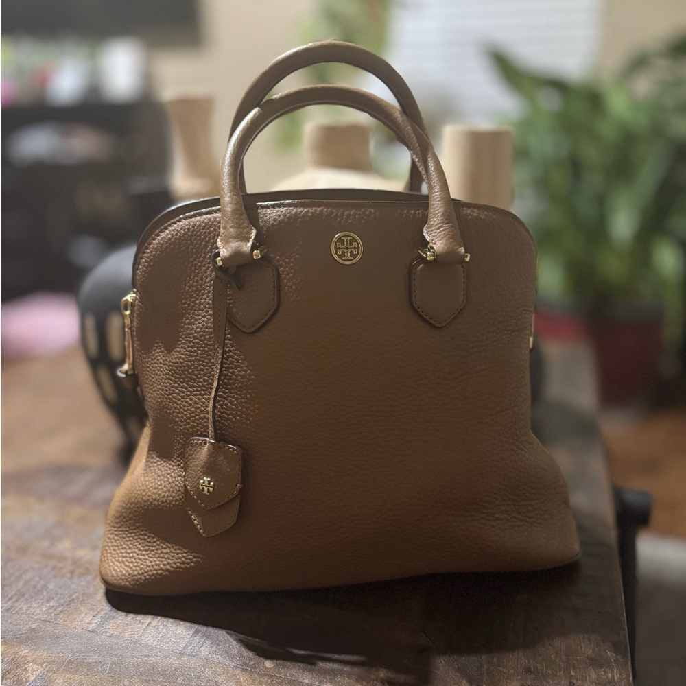 EUC Tory Burch Robinson Open Dome Satchel tiger eye color